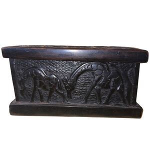 Vintage Hand Carved Blackwood Mpingo Trinket Box African Giraffes 8" L
